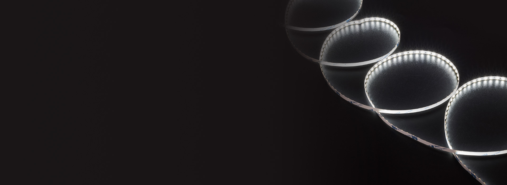 高效发光，节能省电
 每米光通量高达95...